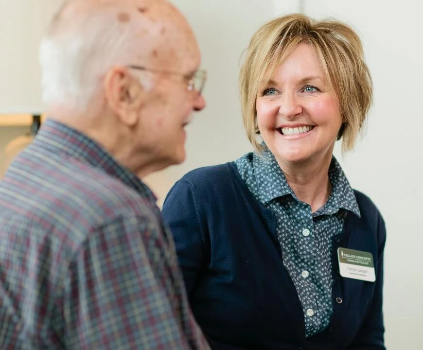 staff-talking-with-resident